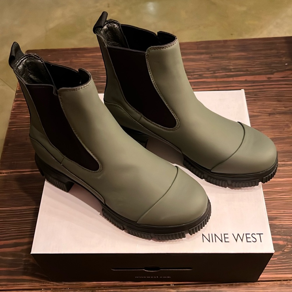 Nine West Boots - Dark Green Size 9